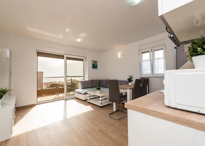 Zoran Brand New Modern Apartment