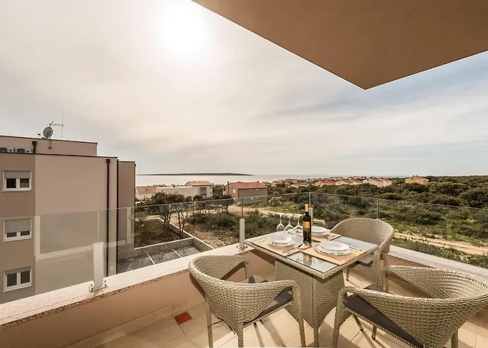 Zoran Brand New Modern Apartment *