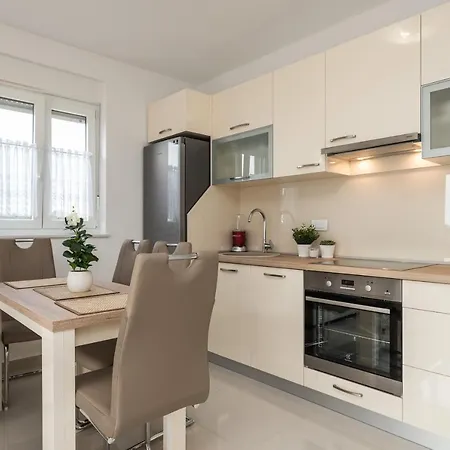 Apartman Zoran Brand New Modern