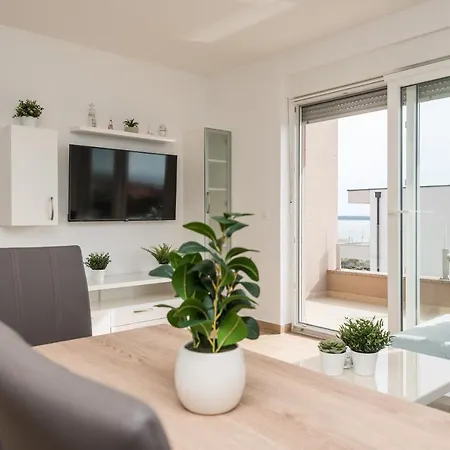 Apartman Zoran Brand New Modern Mandre