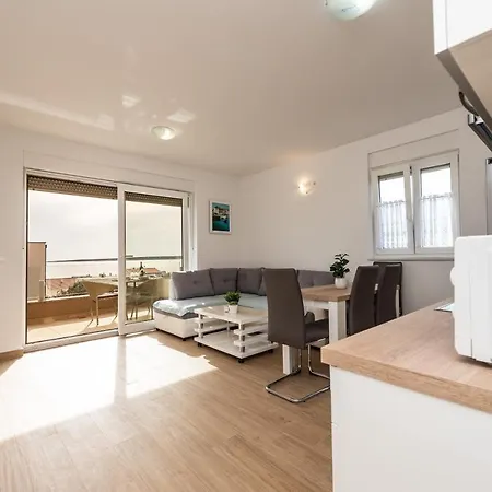 Zoran Brand New Modern Apartman