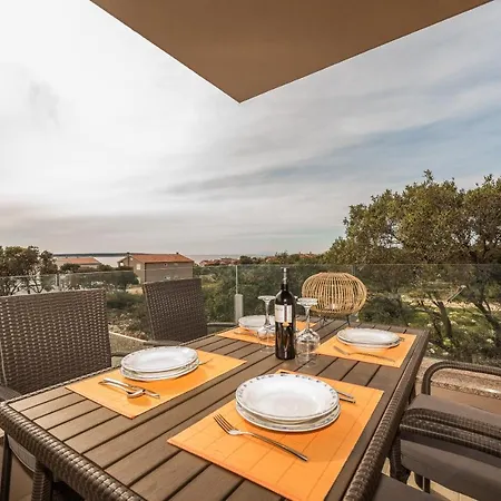 Apartman Zoran Brand New Modern Mandre