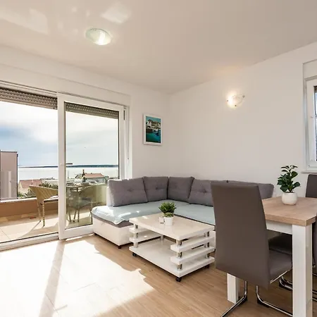 Apartman Zoran Brand New Modern Mandre