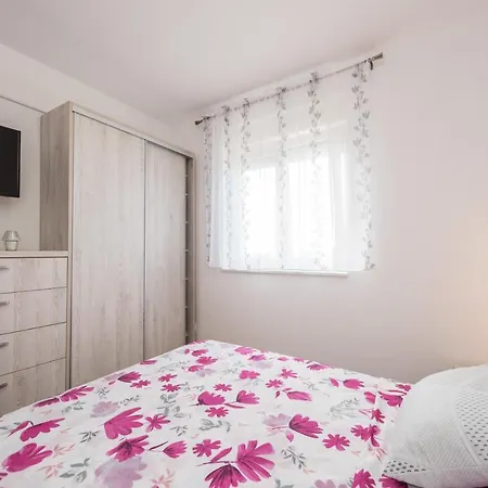 Apartman Zoran Brand New Modern Mandre
