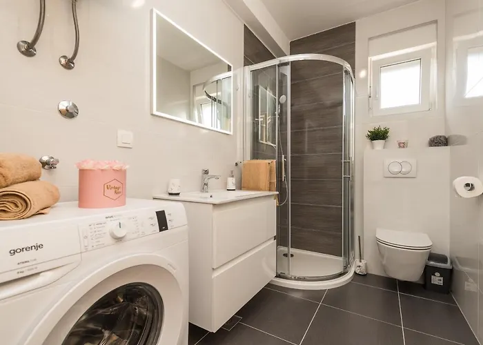 Apartman Zoran Brand New Modern Mandre